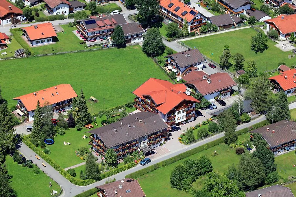 Hotel Alpenhof Kruen 4*, Krün Německo