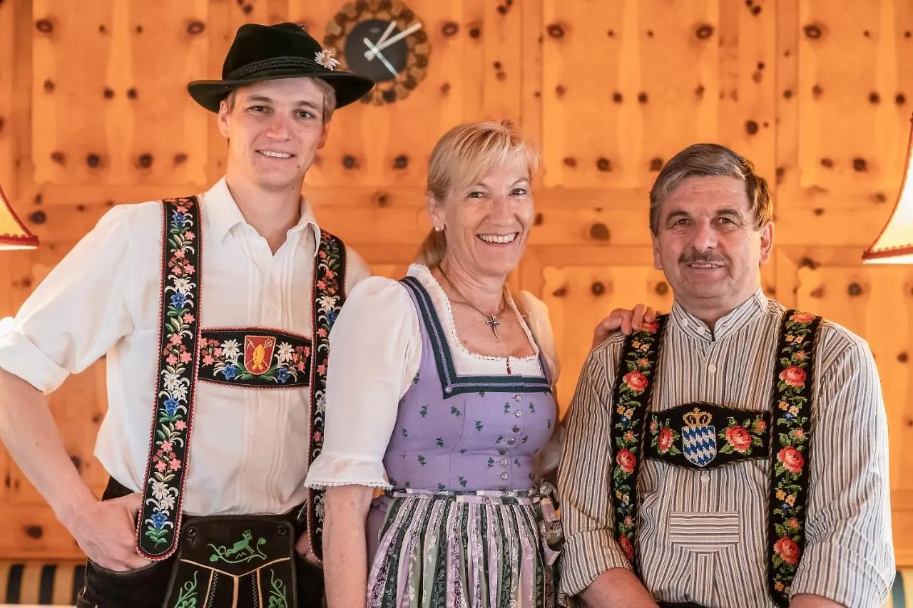 Hotel Alpenhof Kruen 4*, Krün Německo