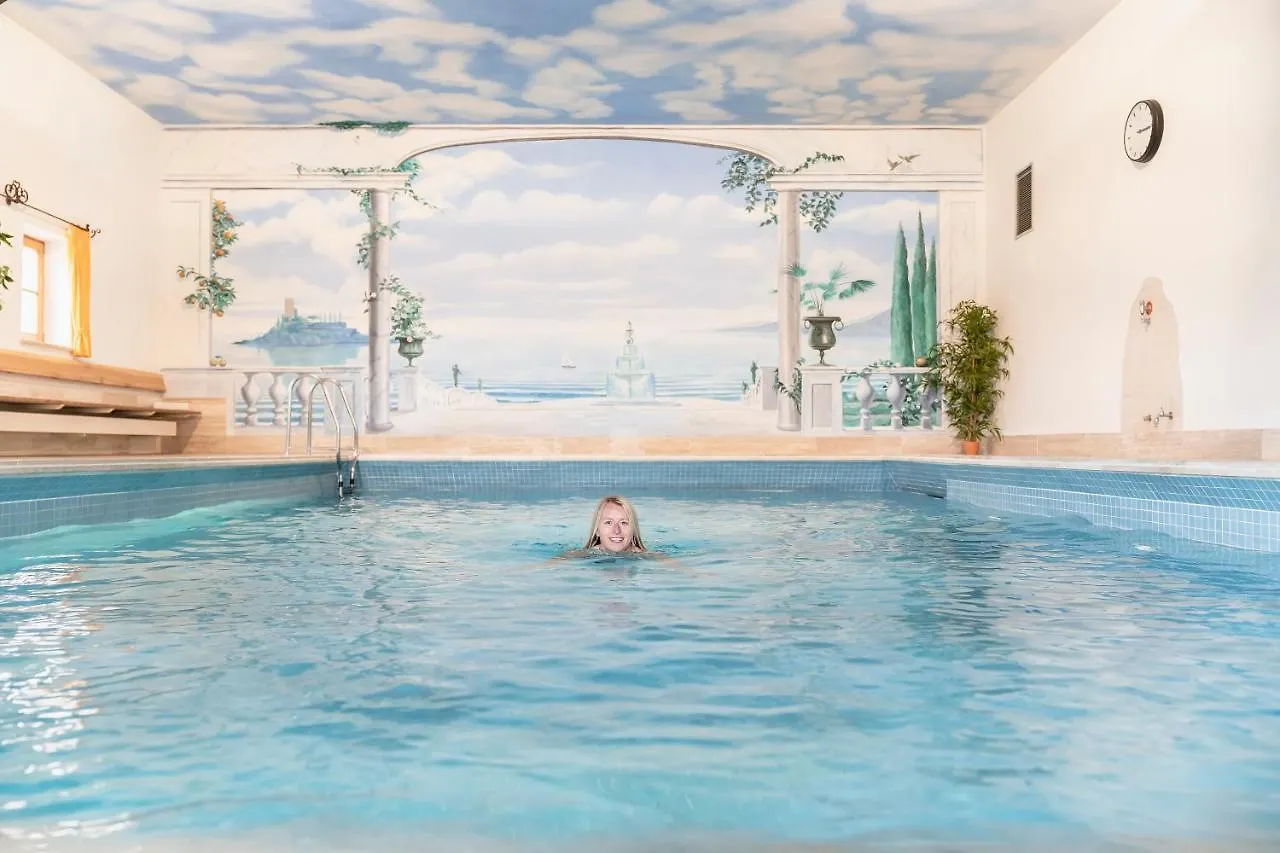 Hotel Alpenhof Kruen 4*, Krün Německo